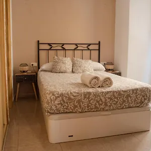 lazcano-malaga.hotelsinnerja.org/